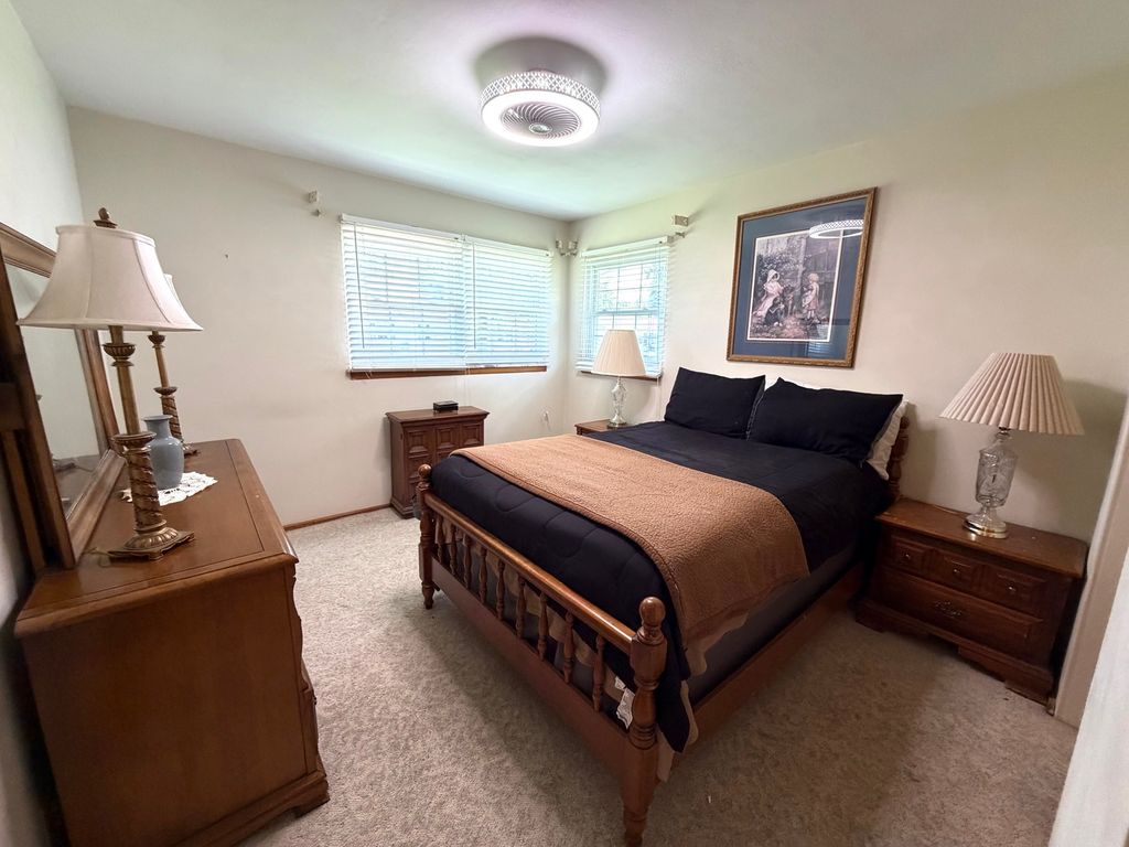 Image 9 of property listing at 1402 Jonquil Street, Centralia, IL 62801