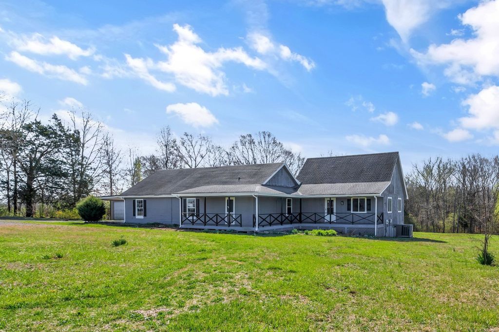 1500 Lock B Rd, S, Clarksville, TN 37040