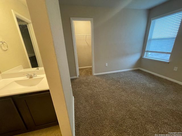 6907 Hibiscus Falls, San Antonio, TX 78218