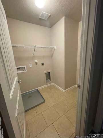 6907 Hibiscus Falls, San Antonio, TX 78218