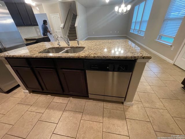 6907 Hibiscus Falls, San Antonio, TX 78218