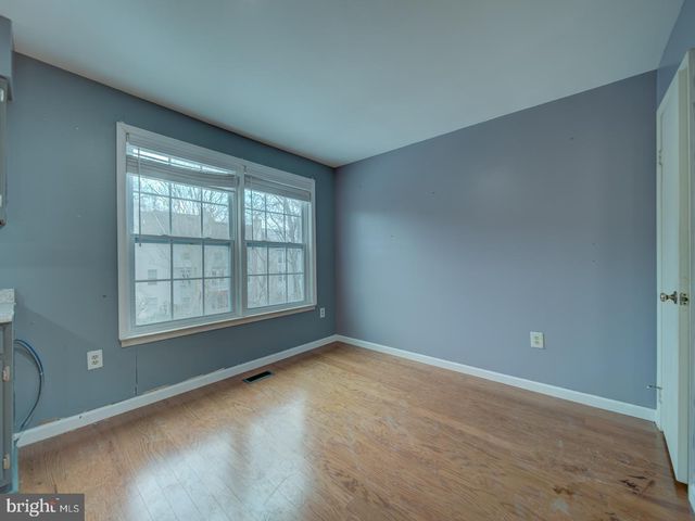 9865 HIGH WATER CT, Burke, VA 22015