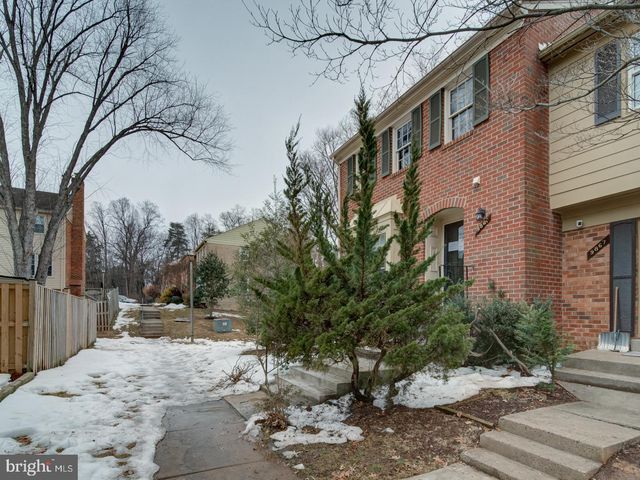 9865 HIGH WATER CT, Burke, VA 22015