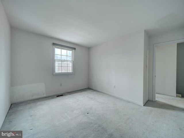 9865 HIGH WATER CT, Burke, VA 22015