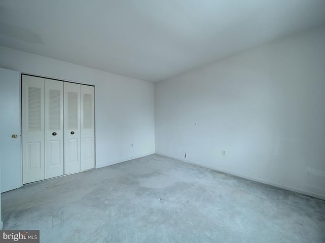 9865 HIGH WATER CT, Burke, VA 22015