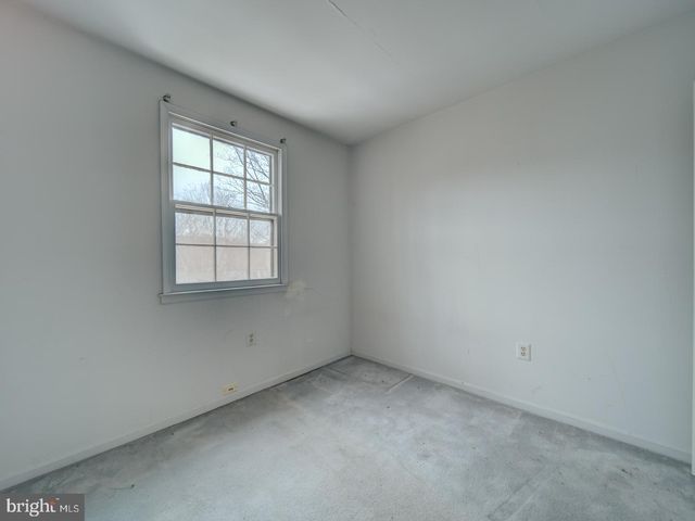 9865 HIGH WATER CT, Burke, VA 22015
