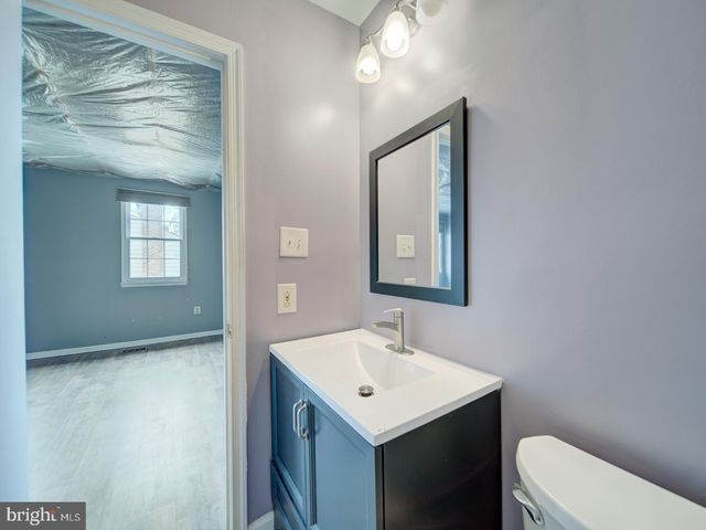 9865 HIGH WATER CT, Burke, VA 22015