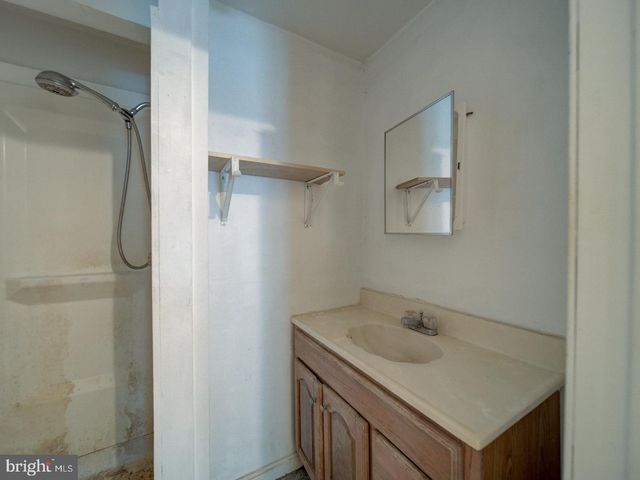 9865 HIGH WATER CT, Burke, VA 22015