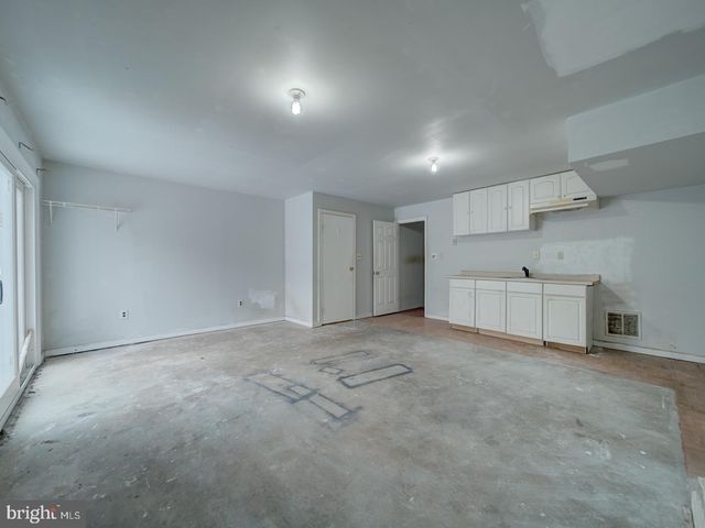 9865 HIGH WATER CT, Burke, VA 22015