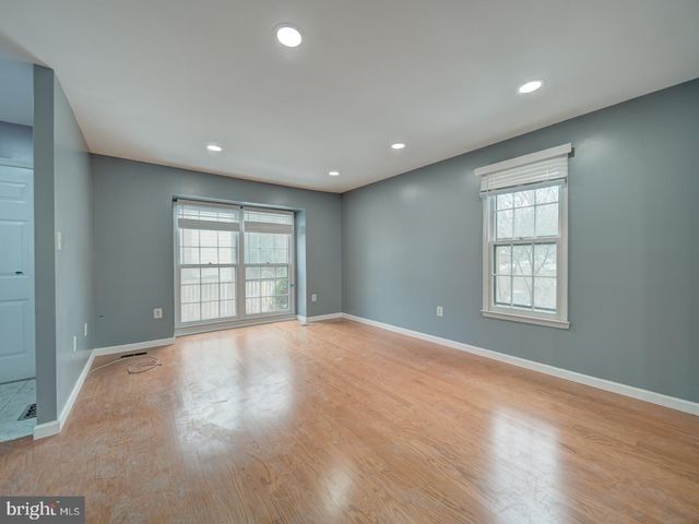 9865 HIGH WATER CT, Burke, VA 22015