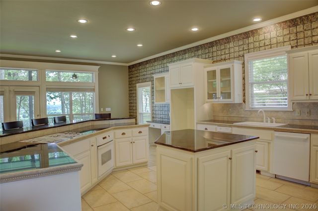 7441 N 202nd East Avenue, Owasso, OK 74055
