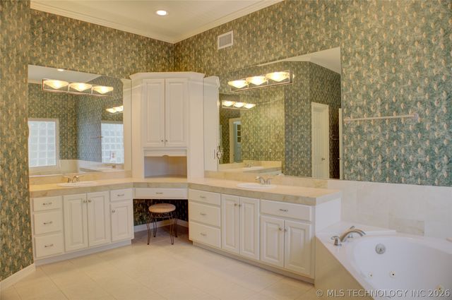 7441 N 202nd East Avenue, Owasso, OK 74055