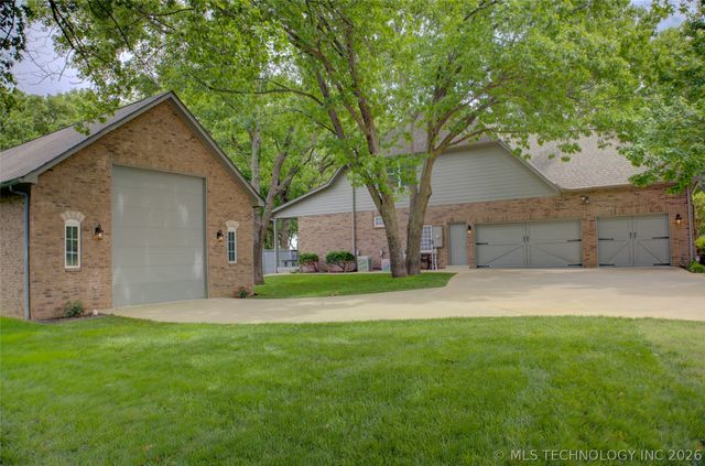 7441 N 202nd East Avenue, Owasso, OK 74055