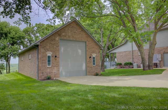 7441 N 202nd East Avenue, Owasso, OK 74055