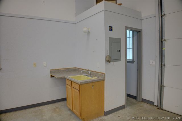 7441 N 202nd East Avenue, Owasso, OK 74055