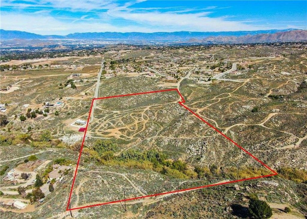 Image 3 of property listing at 0 Horizon View Drive, Riverside, CA 92506