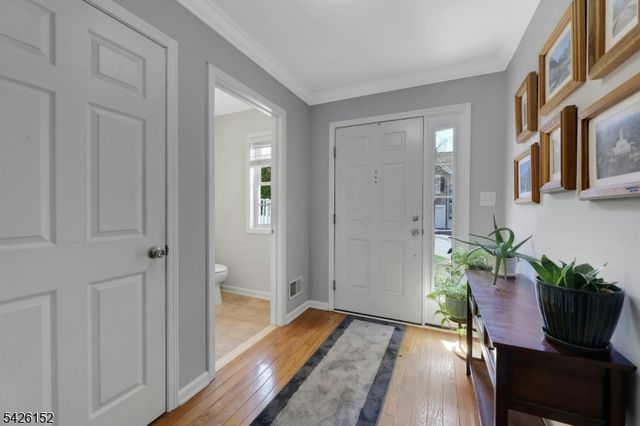 80 Magnolia Way, North Haledon Boro, NJ 07508