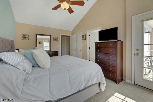 80 Magnolia Way, North Haledon Boro, NJ 07508