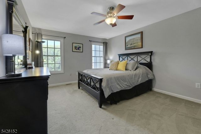 80 Magnolia Way, North Haledon Boro, NJ 07508