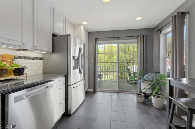 80 Magnolia Way, North Haledon Boro, NJ 07508