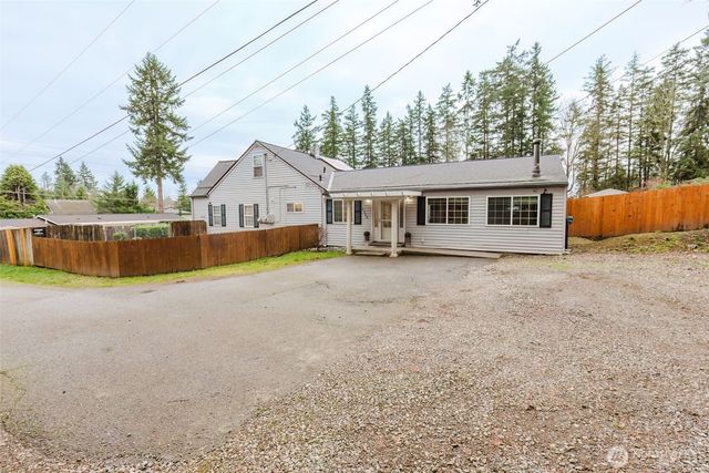 3305 Pine Road, Bremerton, WA 98310
