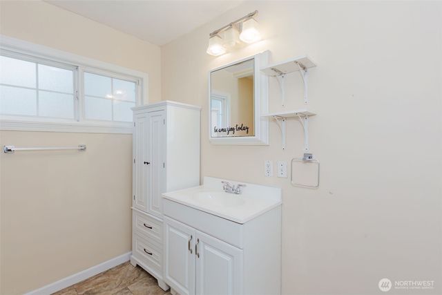 3305 Pine Road, Bremerton, WA 98310