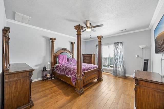 217 Matlock Meadow Drive, Arlington, TX 76002