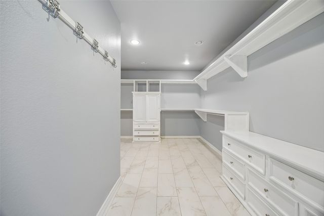 217 Matlock Meadow Drive, Arlington, TX 76002