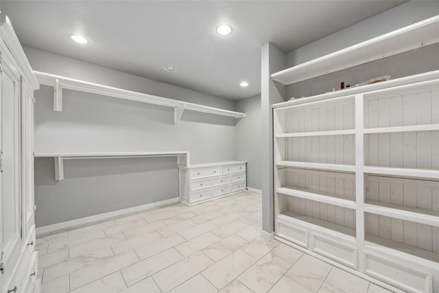 217 Matlock Meadow Drive, Arlington, TX 76002