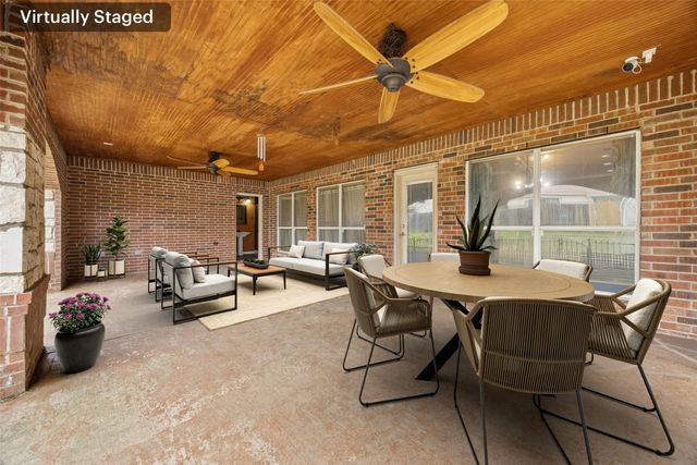 217 Matlock Meadow Drive, Arlington, TX 76002