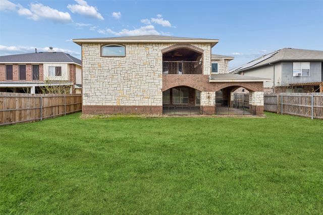 217 Matlock Meadow Drive, Arlington, TX 76002