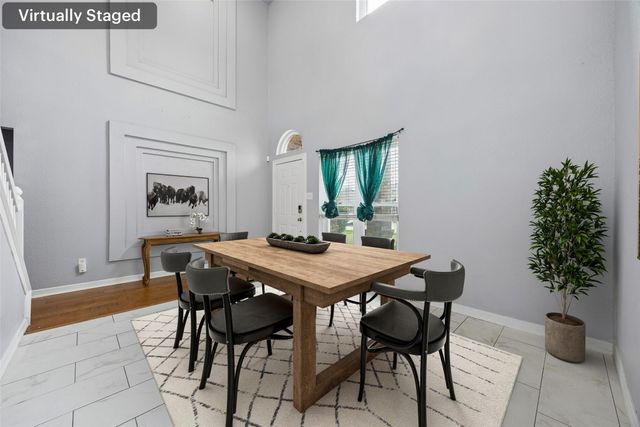 217 Matlock Meadow Drive, Arlington, TX 76002