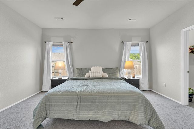 2229 N Champions Court, Siloam Springs, AR 72761