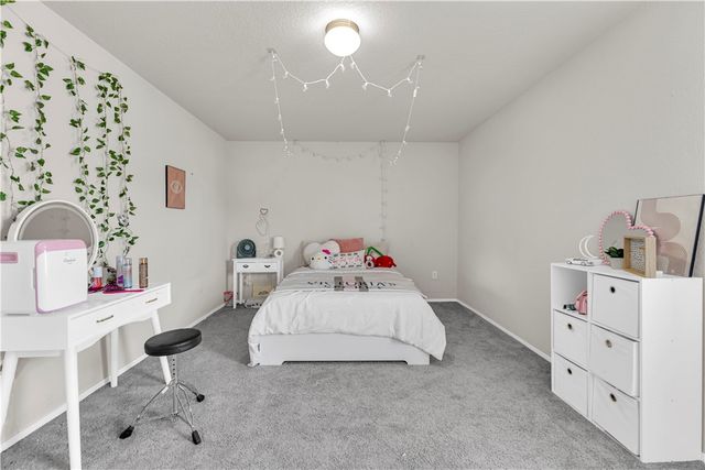 2229 N Champions Court, Siloam Springs, AR 72761