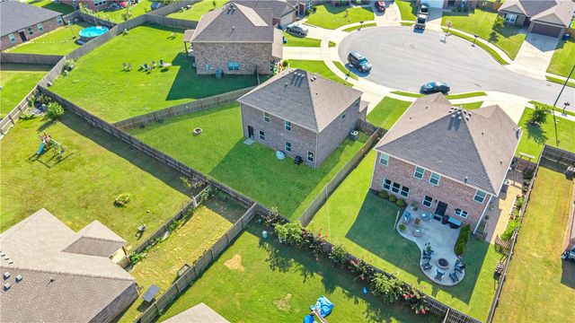 2229 N Champions Court, Siloam Springs, AR 72761