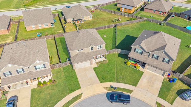 2229 N Champions Court, Siloam Springs, AR 72761