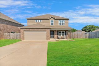 2229 N Champions Court, Siloam Springs, AR 72761