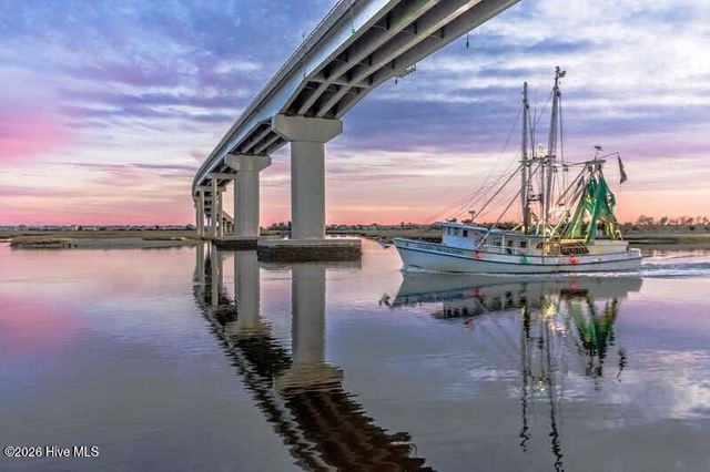 1394 Albacore Loop, Calabash, NC 28467