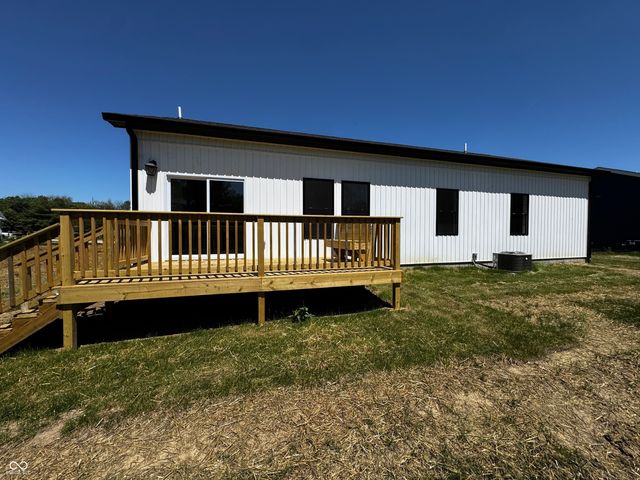 780 Northern Acres Drive, Ladoga, IN 47954