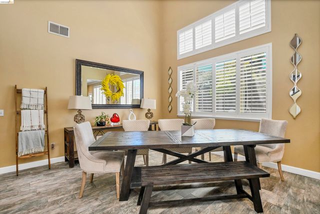 2174 Newton Dr, Brentwood, CA 94513