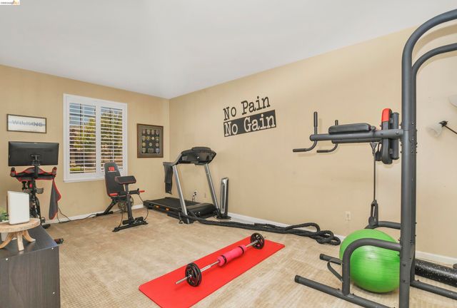 2174 Newton Dr, Brentwood, CA 94513