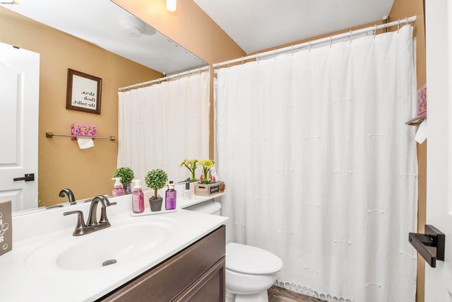 2174 Newton Dr, Brentwood, CA 94513