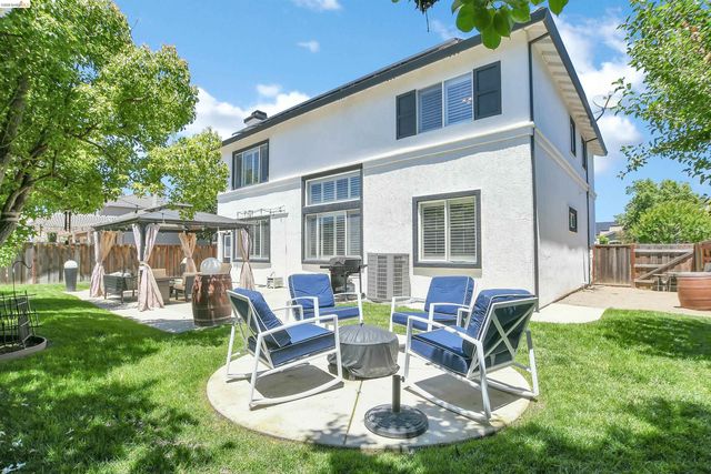 2174 Newton Dr, Brentwood, CA 94513