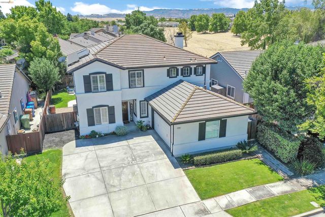2174 Newton Dr, Brentwood, CA 94513