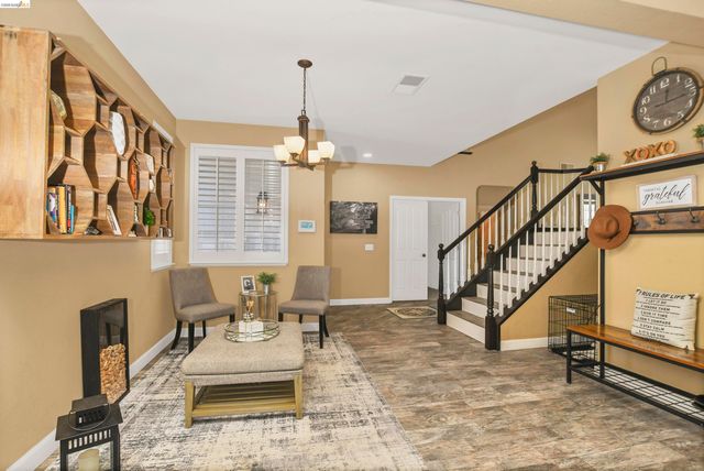 2174 Newton Dr, Brentwood, CA 94513