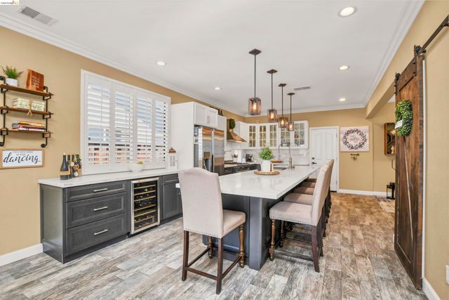 2174 Newton Dr, Brentwood, CA 94513