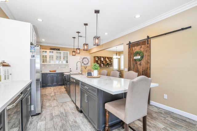2174 Newton Dr, Brentwood, CA 94513