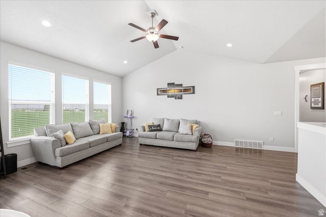 1282 S 50 E, Salem, UT 84653