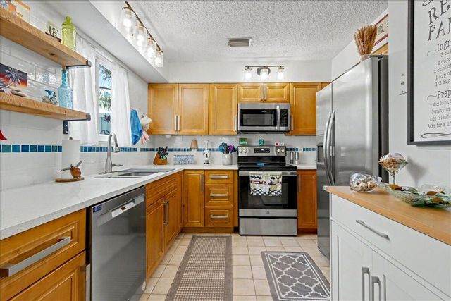 6198 Riverwalk Lane 1, Jupiter, FL 33458