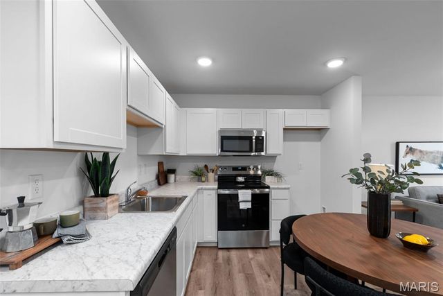 4116 Virginia Avenue, St Louis, MO 63118